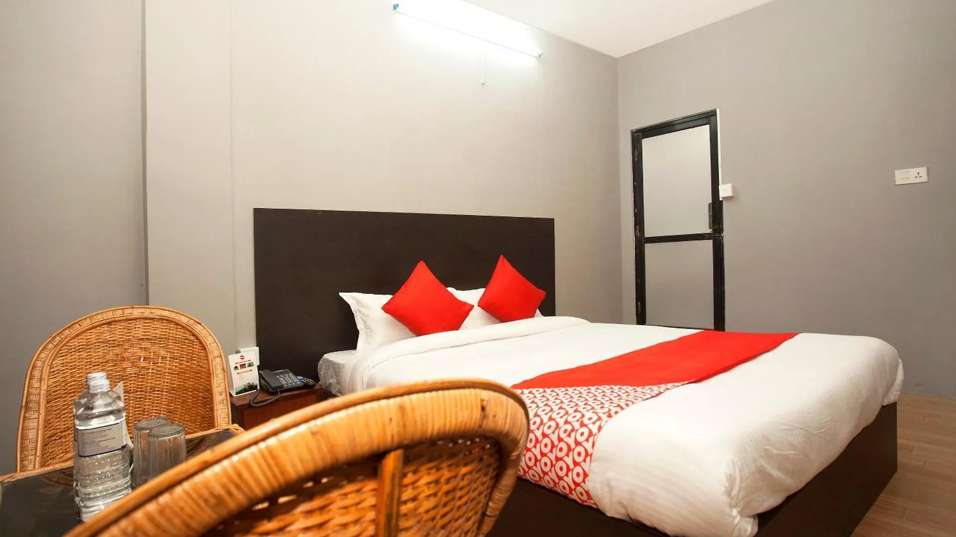 Oyo 587 Hotel Tradition Inn Kathmandu